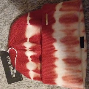Steve Madden Tie Dye Beanie Dark Wine
